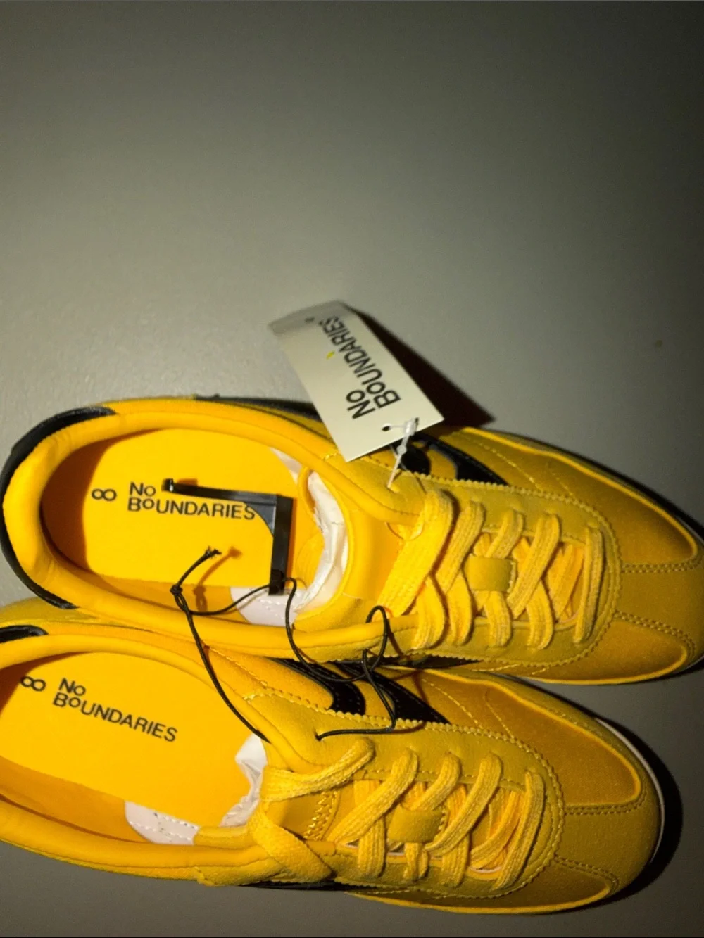 No Boundaries stylish low